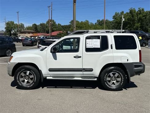 Used 2013 Nissan Xterra PRO-4X w/ Pro-4x Leather Pkg image 2