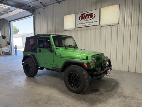 Used 2004 Jeep Wrangler 4WD w/ 30" Tire & Wheel Group image 1