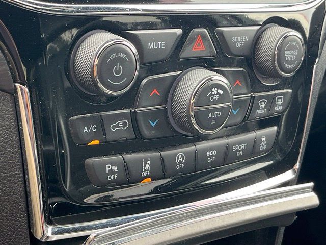 Used 2020 Jeep Grand Cherokee Altitude AWD/4WD image 27
