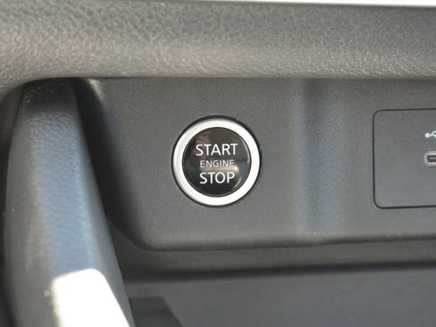 Used 2023 Nissan Rogue SV image 14