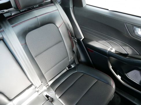 Used 2025 Ford Escape ST-Line image 14