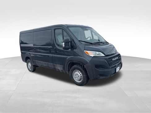 New 2026 RAM ProMaster 2500 w/ Premium Convenience Group FWD image 8