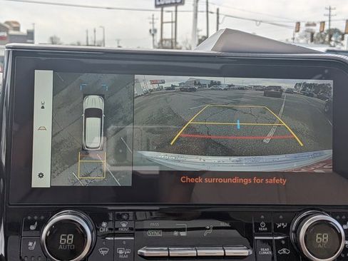 Used 2024 Toyota Highlander Platinum image 23