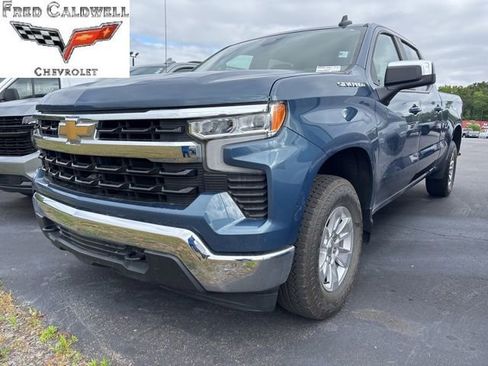 Used 2024 Chevrolet Silverado 1500 LT w/ Protection Package AWD/4WD image 1