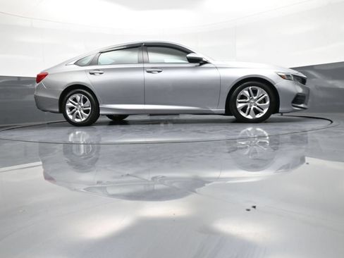 Used 2018 Honda Accord LX image 27
