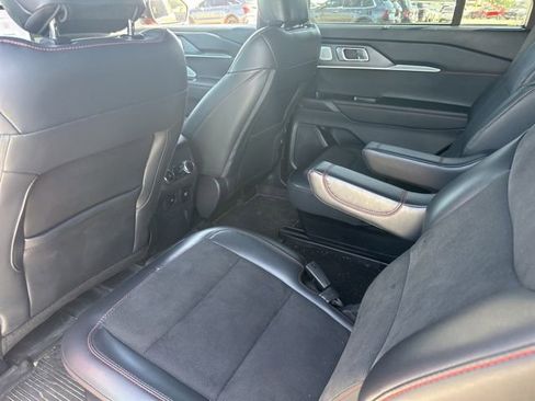 Used 2025 Ford Explorer ST AWD/4WD image 13
