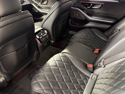Used 2022 Mercedes-Benz S 580 4MATIC Sedan image 11