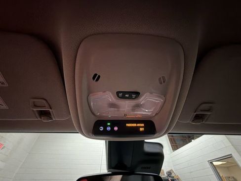 Used 2023 Buick Encore GX Select w/ Sport Touring Package image 22
