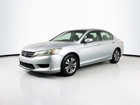 Used 2013 Honda Accord LX image 3