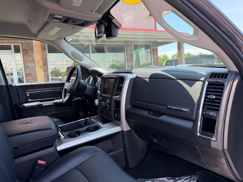 Used 2017 RAM 1500 Laramie w/ Convenience Group AWD/4WD image 22