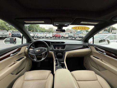 Used 2019 Cadillac XT5 Luxury AWD/4WD image 13