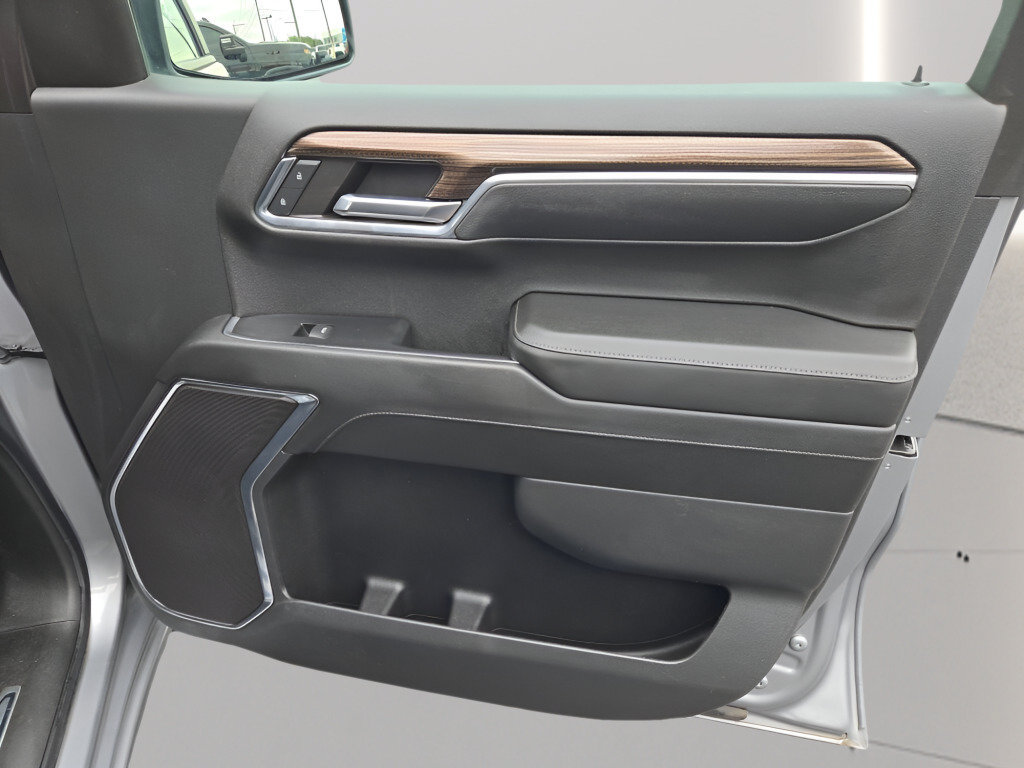 Certified 2024 Chevrolet Silverado 1500 LT AWD/4WD image 5