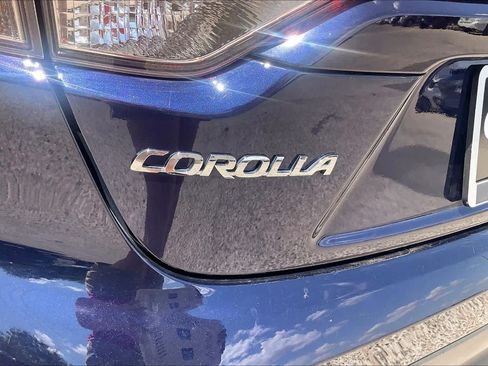 Used 2025 Toyota Corolla LE FWD image 30