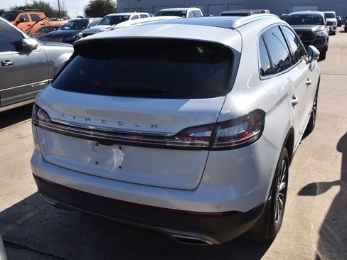 Used 2022 Lincoln Nautilus Reserve image 7