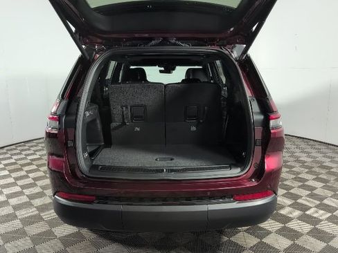 New 2025 Jeep Grand Cherokee L Altitude image 6