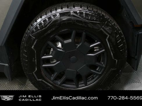 Used 2024 Tesla Cybertruck AWD Crew Cab image 36