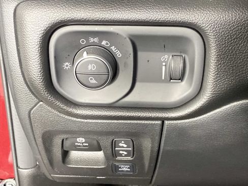 Used 2025 RAM 1500 Big Horn AWD/4WD image 15