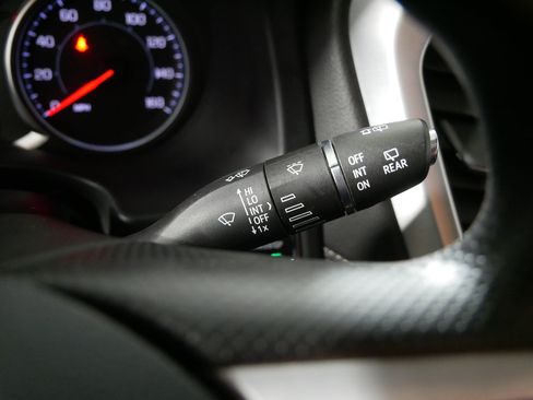 Used 2023 GMC Acadia SLE w/ Driver Convenience Package AWD/4WD image 31