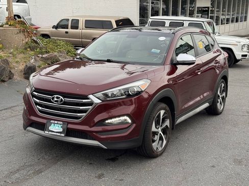 Used 2017 Hyundai Tucson Value AWD/4WD image 1