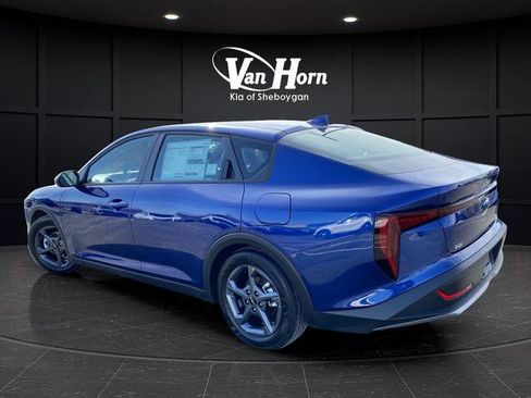 New 2026 Kia K4 LXS image 3