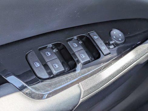 Used 2024 Kia Sportage EX FWD image 14