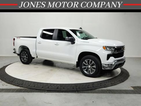 Used 2024 Chevrolet Silverado 1500 LT AWD/4WD image 1