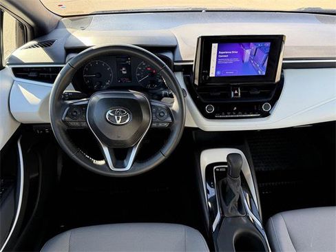 Certified 2025 Toyota Corolla SE image 10
