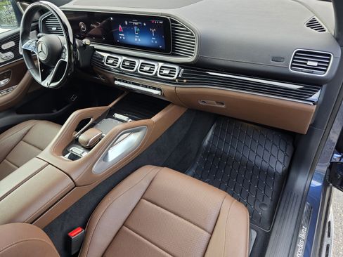 Used 2024 Mercedes-Benz GLS 450 4MATIC image 30