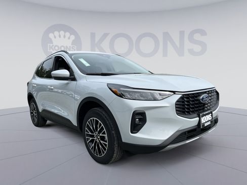 New 2026 Ford Escape SE image 10