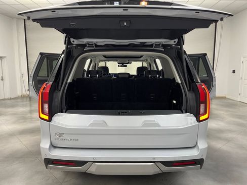 Used 2025 Ford Expedition Platinum AWD/4WD image 46