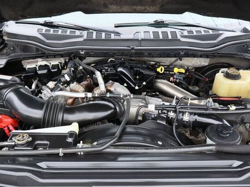 Used 2019 Ford F350 Lariat w/ Lariat Ultimate Package AWD/4WD image 10