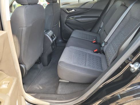 Used 2023 Chevrolet Equinox LT AWD/4WD image 13