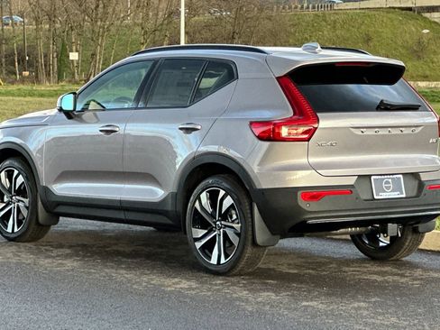 Used 2026 Volvo XC40 B5 Ultra w/ Protection Package Premier AWD/4WD image 5