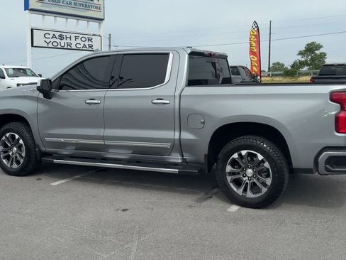 Used 2025 Chevrolet Silverado 1500 High Country AWD/4WD image 4