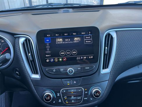 Used 2024 Chevrolet Malibu LT image 18