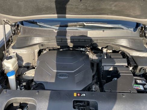 Used 2019 Kia Sorento LX image 60