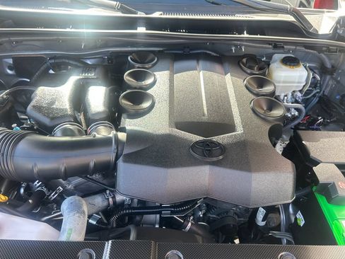 Certified 2016 Toyota 4Runner SR5 AWD/4WD image 23