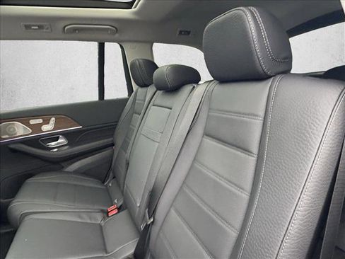 New 2026 Mercedes-Benz GLS 450 4MATIC image 19