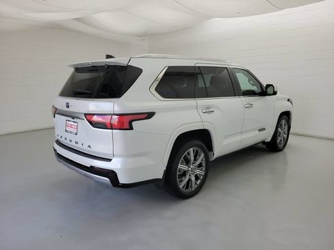Used 2023 Toyota Sequoia Capstone RWD image 5