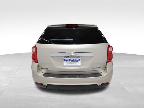 Used 2014 Chevrolet Equinox LT w/ Driver Convenience Package FWD image 2