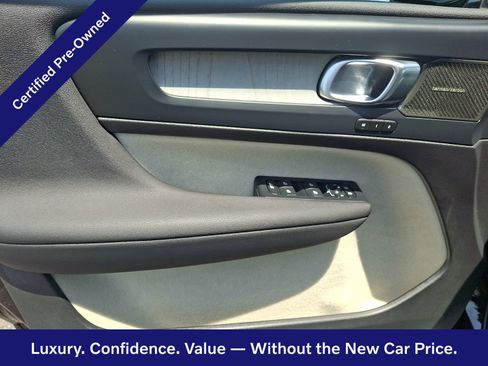Certified 2024 Volvo XC40 B5 Ultimate w/ Climate Package AWD/4WD image 13