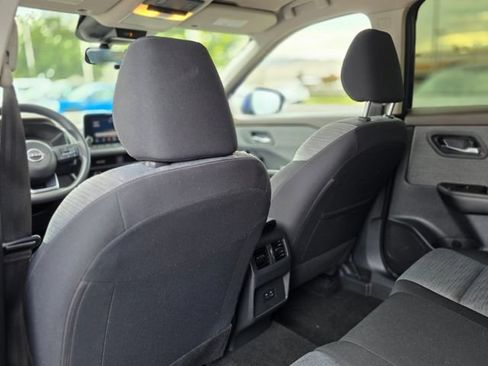 Used 2023 Nissan Rogue SV AWD/4WD image 13