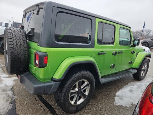 Used 2019 Jeep Wrangler Unlimited Sahara w/ Cold Weather Group image 4