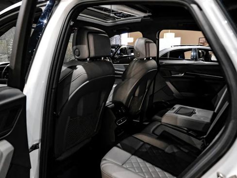 Used 2021 Audi SQ5 Prestige w/ Prestige Package AWD/4WD image 40