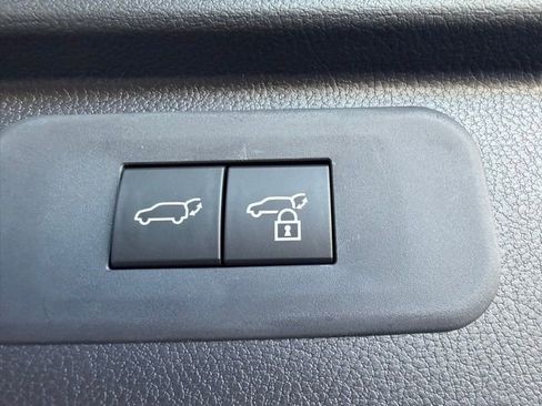 Used 2026 Toyota Grand Highlander LE image 8