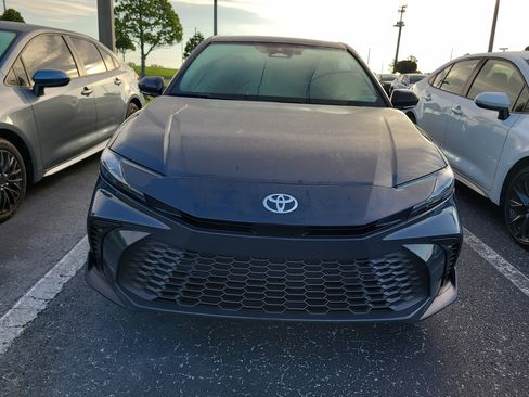 Certified 2025 Toyota Camry SE FWD image 2