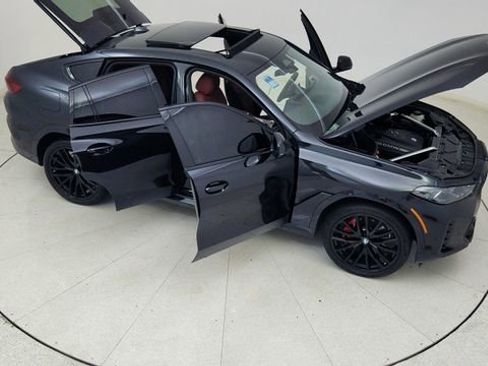 Used 2025 BMW X6 xDrive40i w/ Executive Package image 83