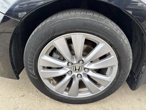 Used 2011 Honda Accord EX-L image 17