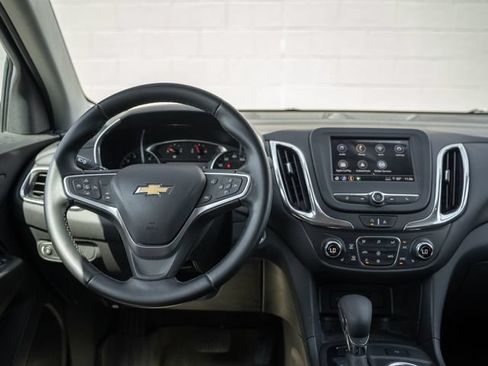 Used 2023 Chevrolet Equinox LT AWD/4WD image 22