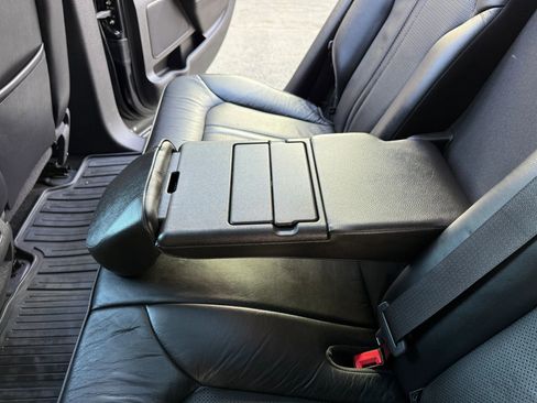 Used 2013 Lincoln MKX AWD image 17